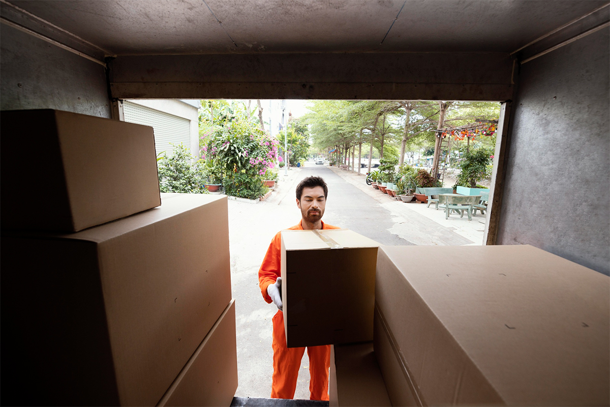 Benefits of Hiring Professional Commercial Movers